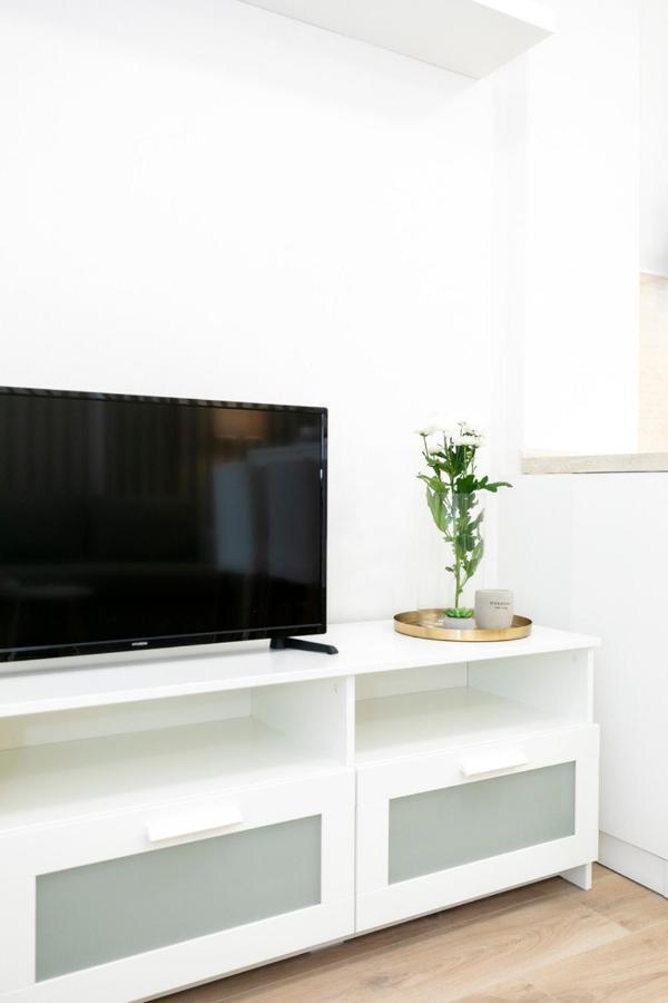 Alure Residences 2 & 24H Self Check-In, Parking In The Garage In The Apartment Building Included, New Building, Terrace, Green Location With A Forest Park With A Lake, Children'S Playground Банска-Бистрица Экстерьер фото
