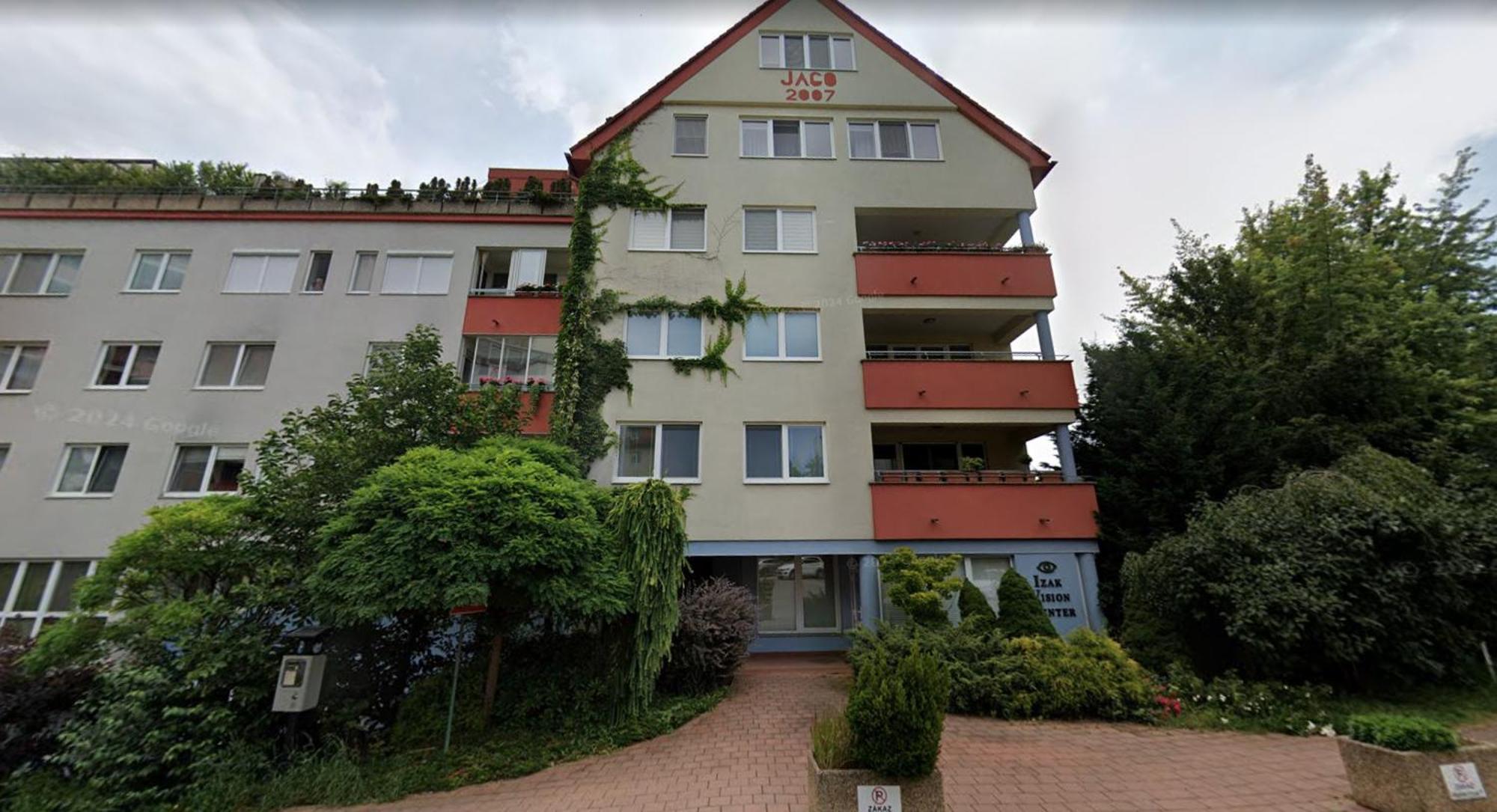 Alure Residences 2 & 24H Self Check-In, Parking In The Garage In The Apartment Building Included, New Building, Terrace, Green Location With A Forest Park With A Lake, Children'S Playground Банска-Бистрица Экстерьер фото